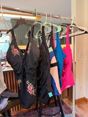 Swimsuits- plus size L or size 20-various brands- each worn once- bund